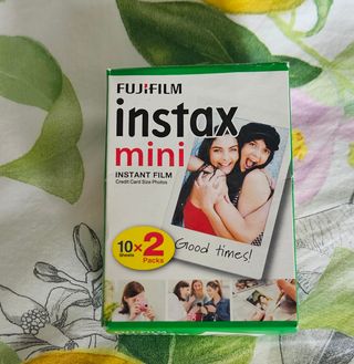 Cámara analógica instantánea