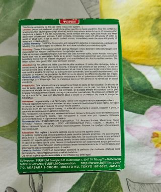 Cámara analógica instantánea