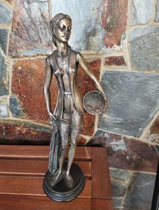 Figura decorativa antigua