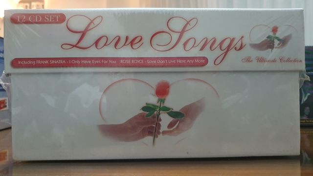 Colección Love Songs sin abrir