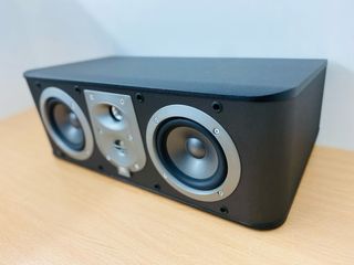 Altavoz Central JBL ES25C  Muy nuevo