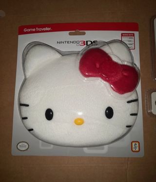 Oferta.Nuevo DS LITE.Funda Hello Kitty y Accesorio