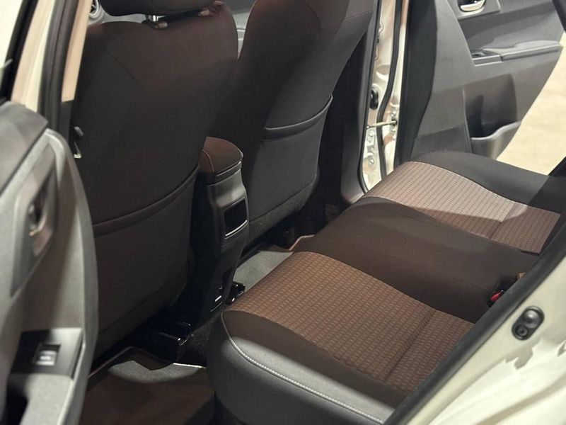 Toyota Auris 2019, foto 14