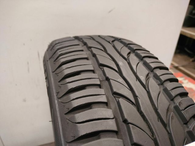 Neumático de ocasión 185/60R15 84H