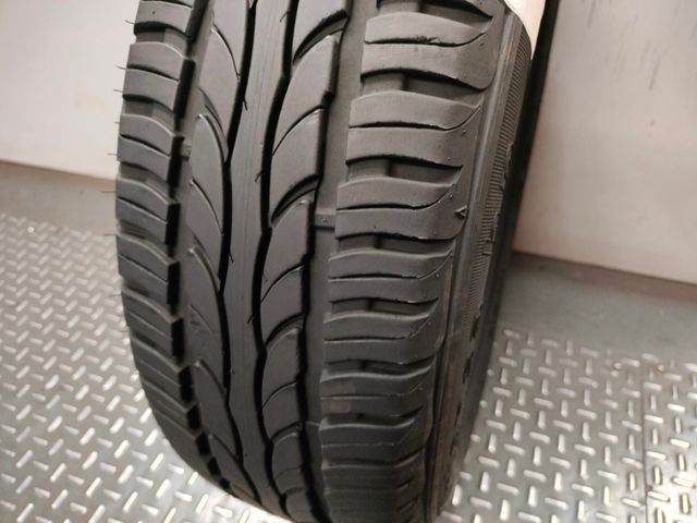 Neumático de ocasión 185/60R15 84H