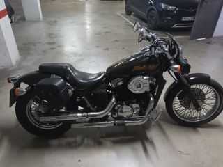 Honda VT Shadow 750 Black Widow