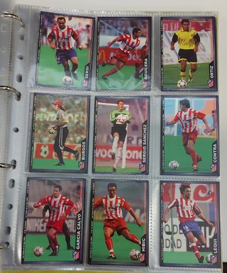 Mundicromo 2004. Album y 524 cartas.