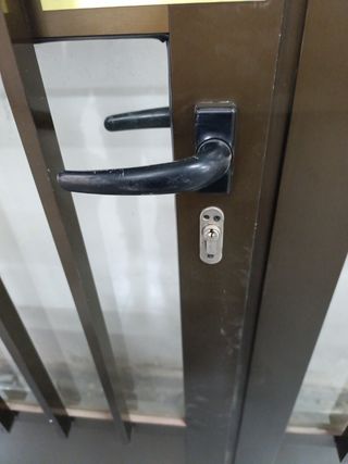 Puerta de aluminio 