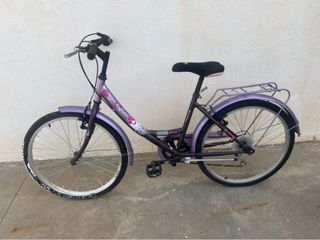 Se vende bicicleta paseo niña