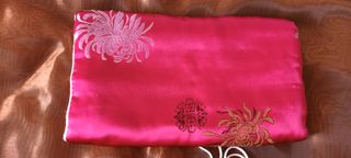 Portafoglio o portagioie seta cinese