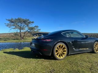 Porsche 718 Cayman 2016