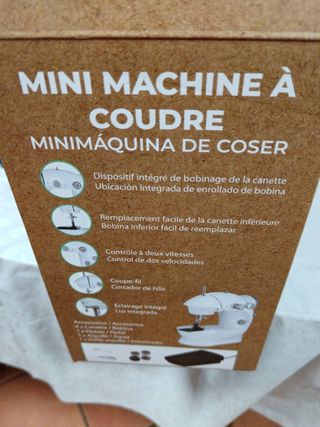 Mini maquina coser a pilas nueva