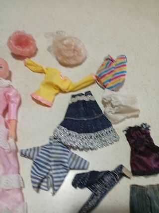 Bambola con accessori