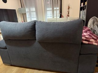 Sofa dos plazas gris oscuro