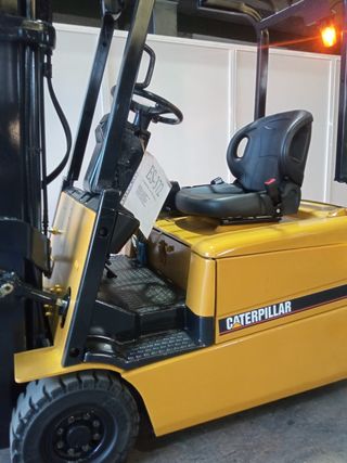 CARRETILLA ELEVADORA CATERPILLAR 1.6 Kg -OCASIÓN