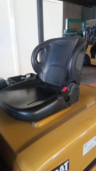 CARRETILLA ELEVADORA CATERPILLAR 1.6 Kg -OCASIÓN