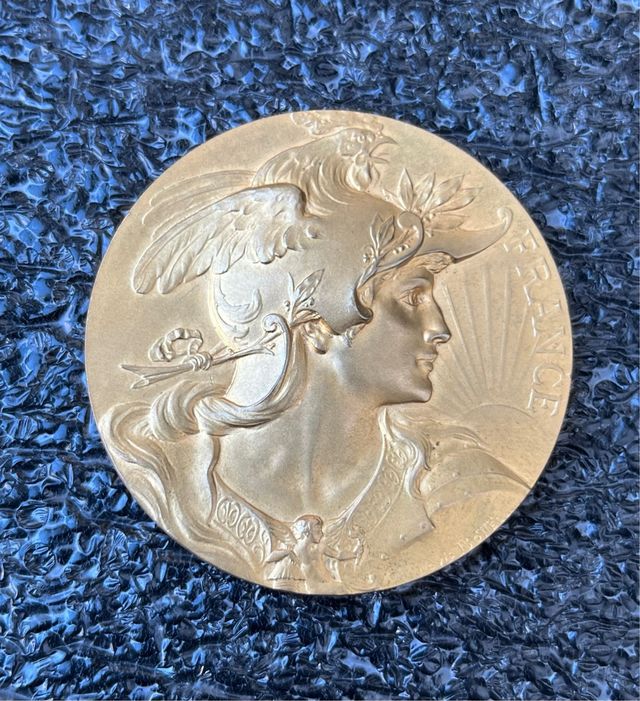 Medalla de bronce firmada Louis Bottée