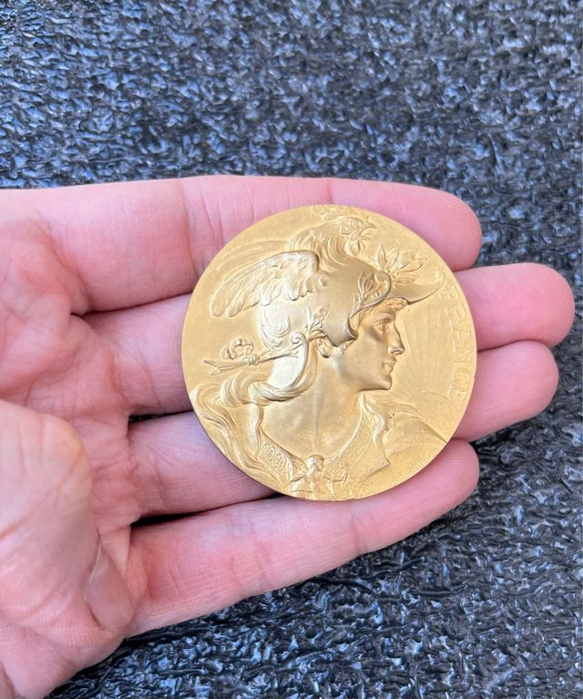 Medalla de bronce firmada Louis Bottée