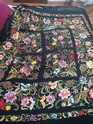 Mantón de manila seda negra original
