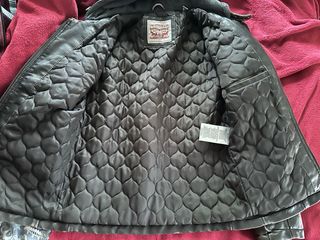 cazadora  biker levis simil piel 