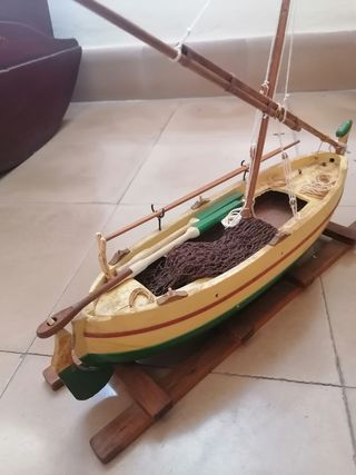 Barca llaut pesca arrastre