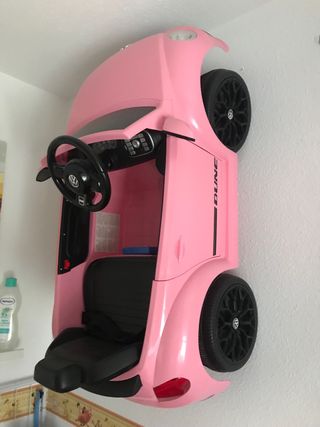 Coche rosa