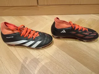 Zapatillas fútbol de taco T.34. Adidas Predator