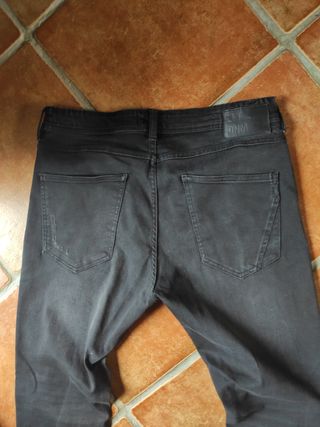 Pantalones chico