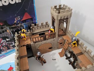 Castillo antiguo de Playmobil CON CAJA