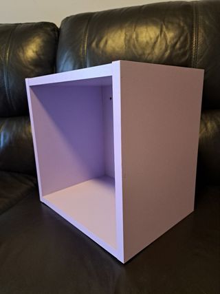 Estanterias cubo lila y fucsia