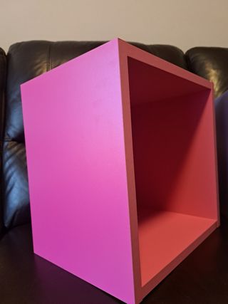 Estanterias cubo lila y fucsia