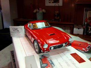 1:18 CMC FERRARI 250 swb