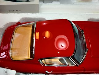 1:18 CMC FERRARI 250 swb