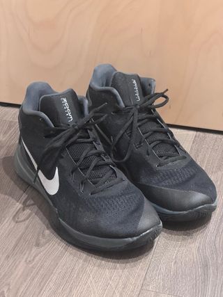 Zapatilla Nike Zoom baloncesto