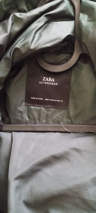 Abrigo de plumón de Zara talla L