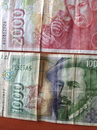 Billetes y monedas antiguas colecionista