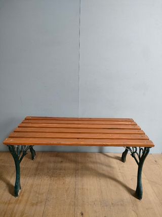 MESA AUXILIAR DE JARDÍN