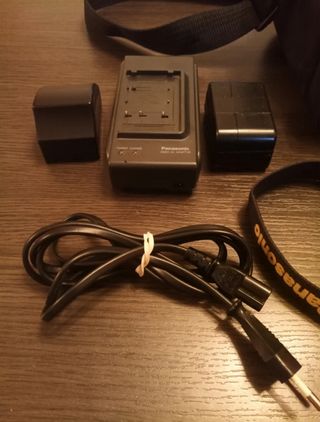 Antigua Videocámara PANASONIC VHS-C NV-A1