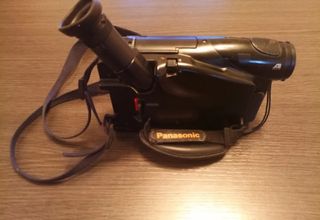 Antigua Videocámara PANASONIC VHS-C NV-A1