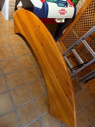 Barra curva de madera de pino maciza