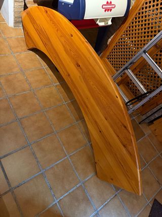 Barra curva de madera de pino maciza