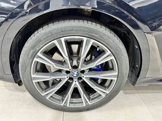 BMW X7 xDrive30d Pack M