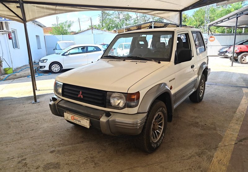 Mitsubishi Montero 1993