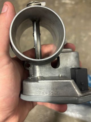 Cuerpo de mariposa bmw e90