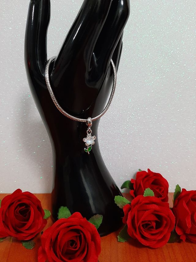 🔴 Charm fiore con stelo