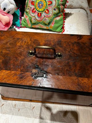 Maquina de coser muy antigua Singer