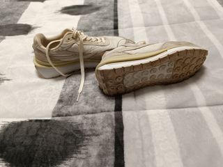 Se venden zapatillas fila