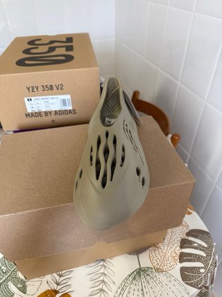 Yeezy foam RNR LIQUIDACIÓN