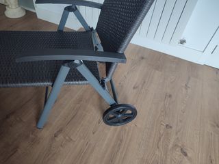 Tumbona NUEVA plegable con ruedas