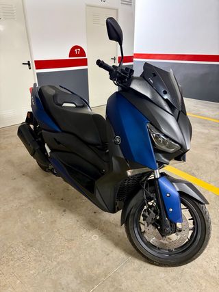 Yamaha Xmax 300